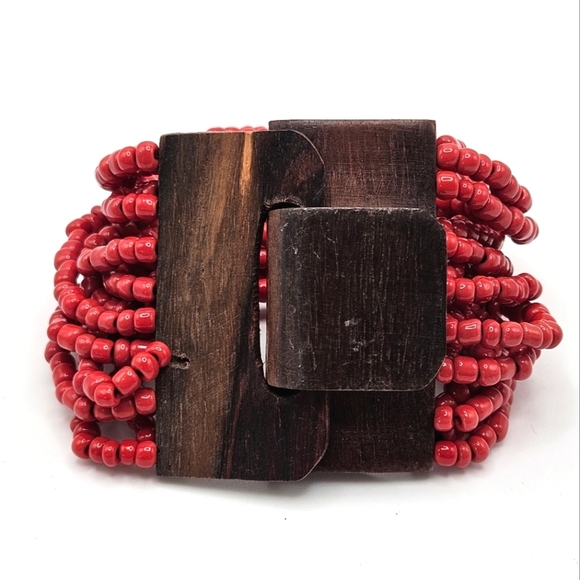 VINTAGE Wooden Toggle Clasp Red Glass Seed Bead Multi-Strand Beaded Bracelet - Picture 2 of 4
